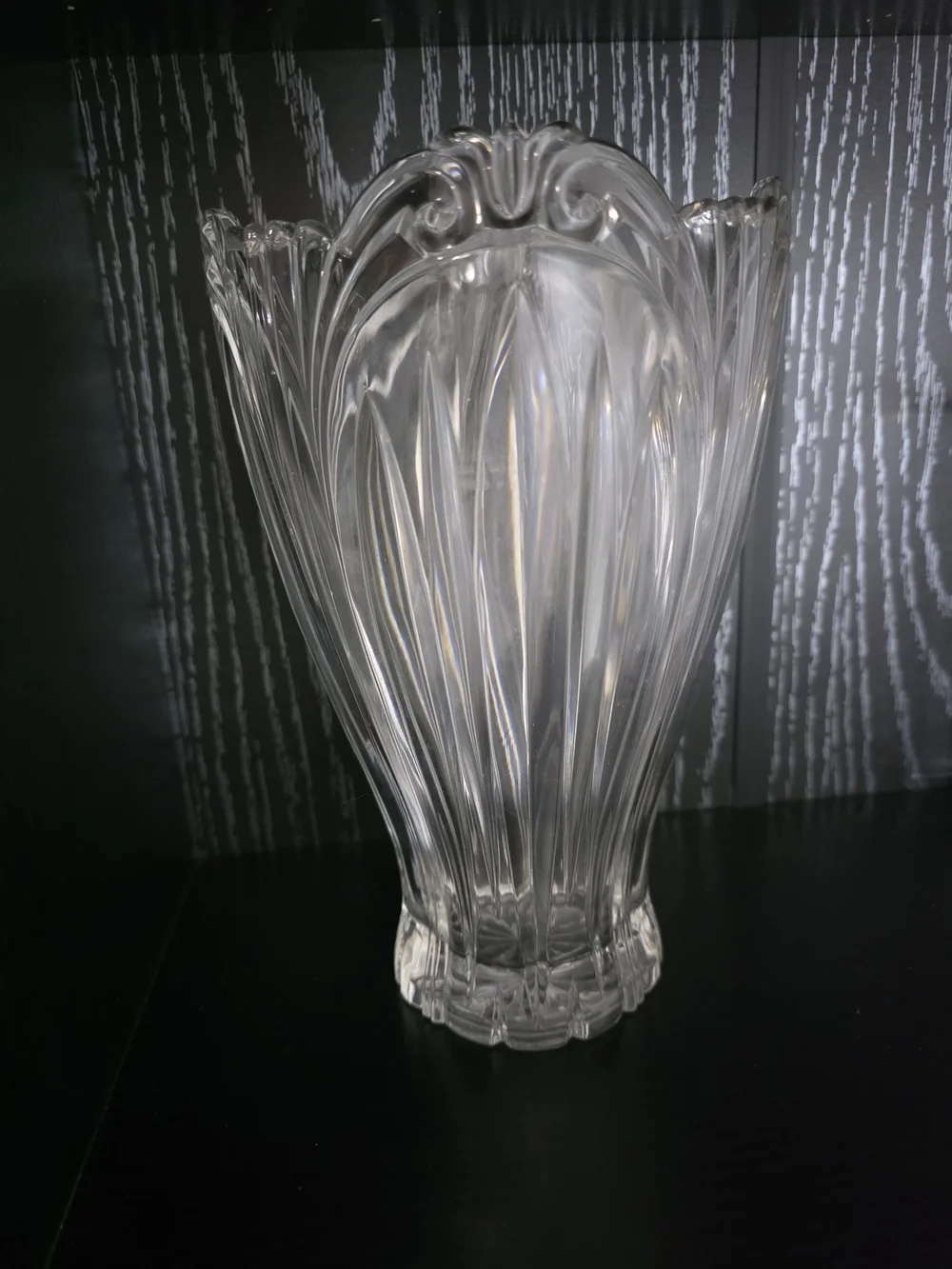 Oneida Augustina Crystal Flower Vase
